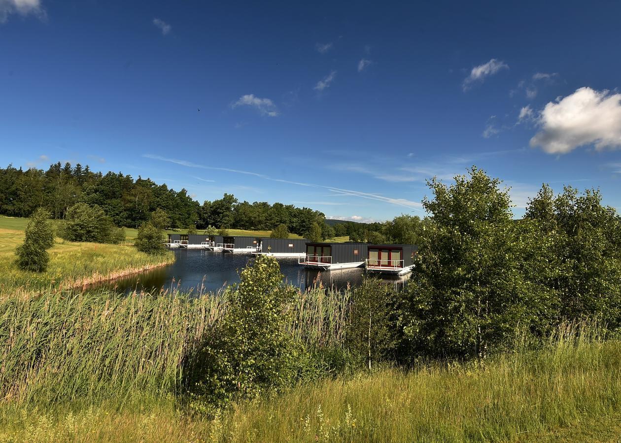 Hausboaty Ypsilon Golf Liberec Hotel Fojtka Kültér fotó